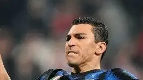 谭咏麟称赞张杰勇伤复工，赞其罕见人才